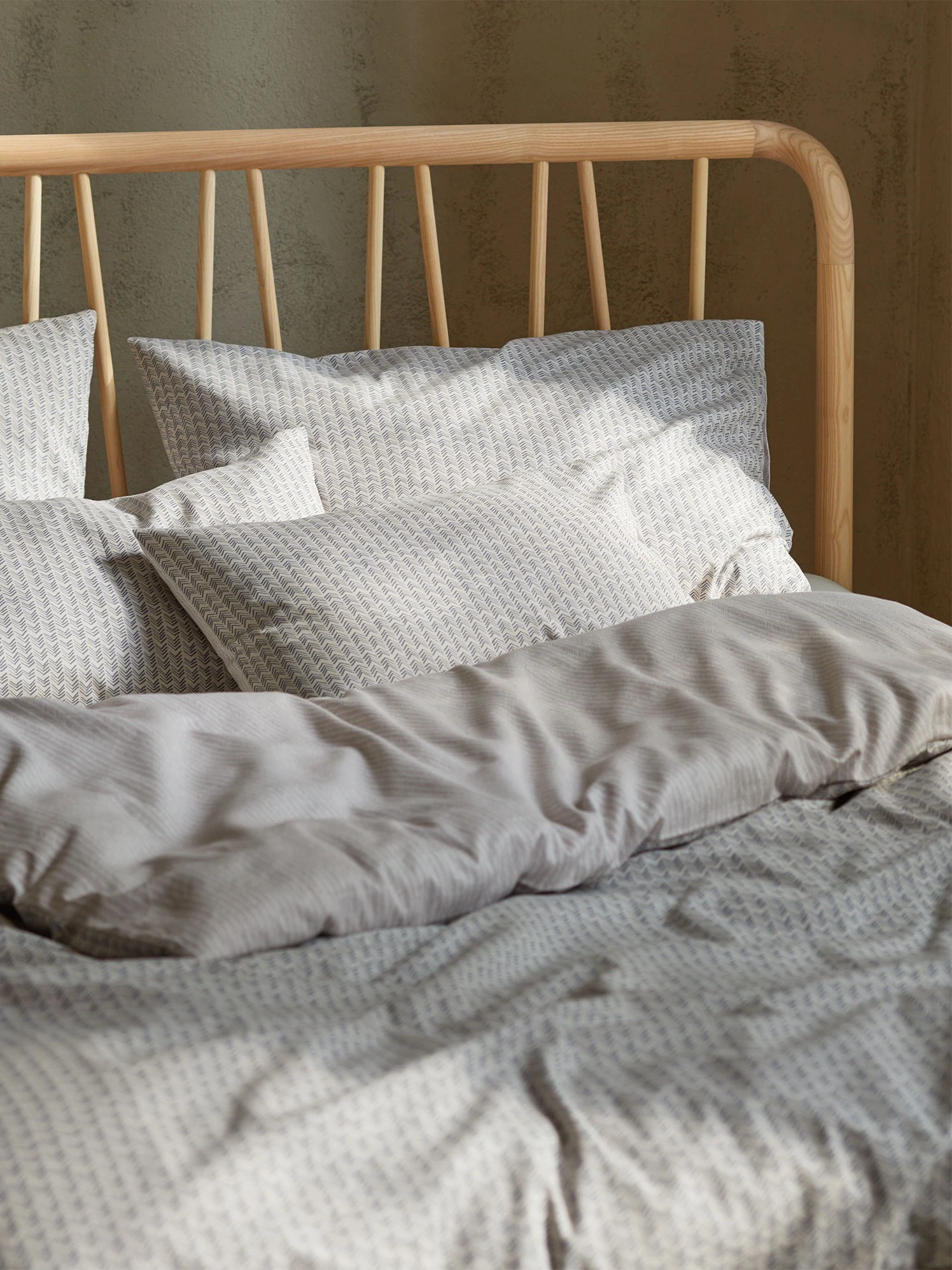 Selda Aus Satin 6 Selda Aus Satin – Bild 4