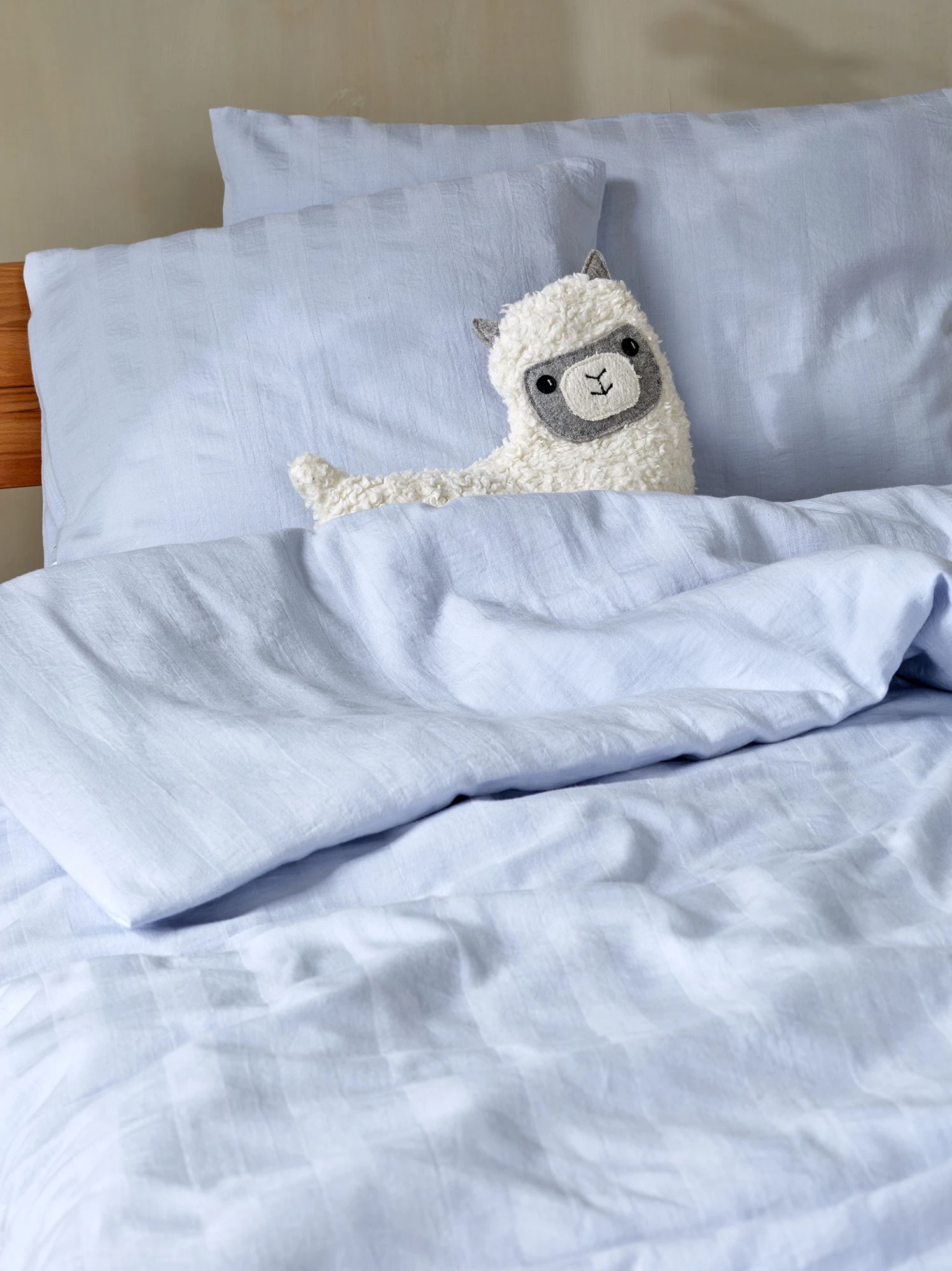 Kissenüberzug MAXI, Himmelblau, 40 X 40 Cm, 100 % Baumwolle, Crincle, GOTS, NATURTEXTIL BEST 5 Kissenüberzug MAXI, Himmelblau, 40 X 40 Cm, 100 % Baumwolle, Crincle, GOTS, NATURTEXTIL BEST – Bild 3