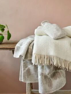 Wärmflaschenbezug Helen, Beige, Natur, 2 L, 100 % Schurwolle (Schaf) -Grüne Erde 41529 waermflaschenbezug helen beige natur emo