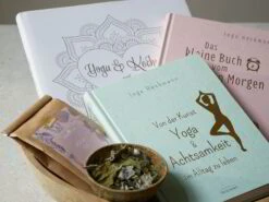 Buch: Das Kleine Buch Vom Guten Morgen, Yoga & Achtsamkeit, Inga Heckmann, 172 Seiten -Grüne Erde 49439 48798 48799 41867 buch yoga yogatee emo01