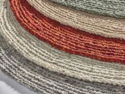 Wollteppich Maglia, Naturweiß Ungefärbt, Ø 140 Cm 14 Wollteppich Maglia, Naturweiß Ungefärbt, Ø 140 Cm -Grüne Erde 700347 teppiche maglia emo 01