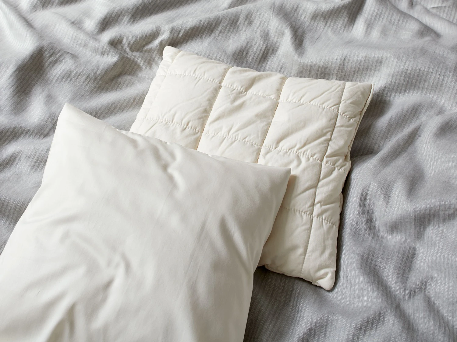 Reisekissen BW/Naturlatexflocken, 40 X 40 Cm, Standard 4 Reisekissen BW/Naturlatexflocken, 40 X 40 Cm, Standard – Bild 2