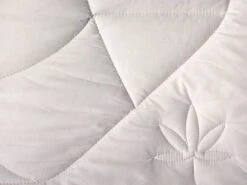 Sommerdecke Hanf/Baumwolle, 140 X 200 Cm, 180 G/m2, GOTS, VEGAN, NATURTEXTIL-BEST -Grüne Erde 74465 74475 74580 hanf detail 2