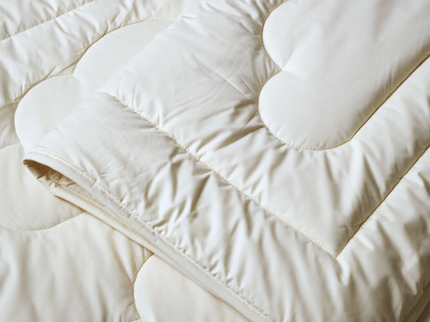 Kinder Sommerdecke Baumwolle Mit Wolkensteppung, 80 X 80 Cm, 215 G/m2, GOTS, VEGAN, NATURTEXTIL BEST 5 Kinder Sommerdecke Baumwolle Mit Wolkensteppung, 80 X 80 Cm, 215 G/m2, GOTS, VEGAN, NATURTEXTIL BEST – Bild 3