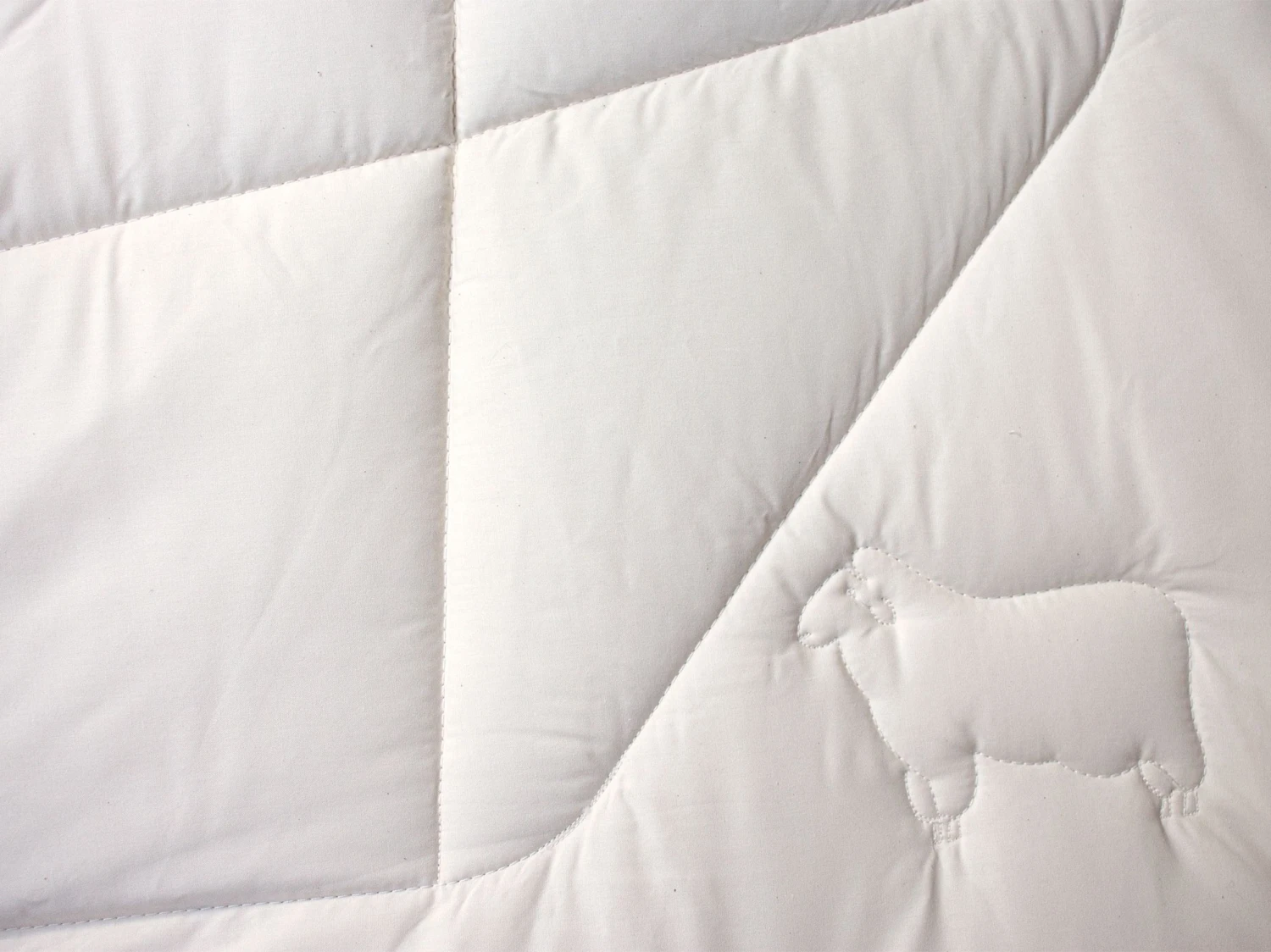 Kombidecke Baumwolle Und Feine Schafschurwolle, 215 G/m2 + 400 G/m2, 140 X 200 Cm, GOTS, NATURTEXTIL BEST 4 Kombidecke Baumwolle Und Feine Schafschurwolle, 215 G/m2 + 400 G/m2, 140 X 200 Cm, GOTS, NATURTEXTIL BEST – Bild 2