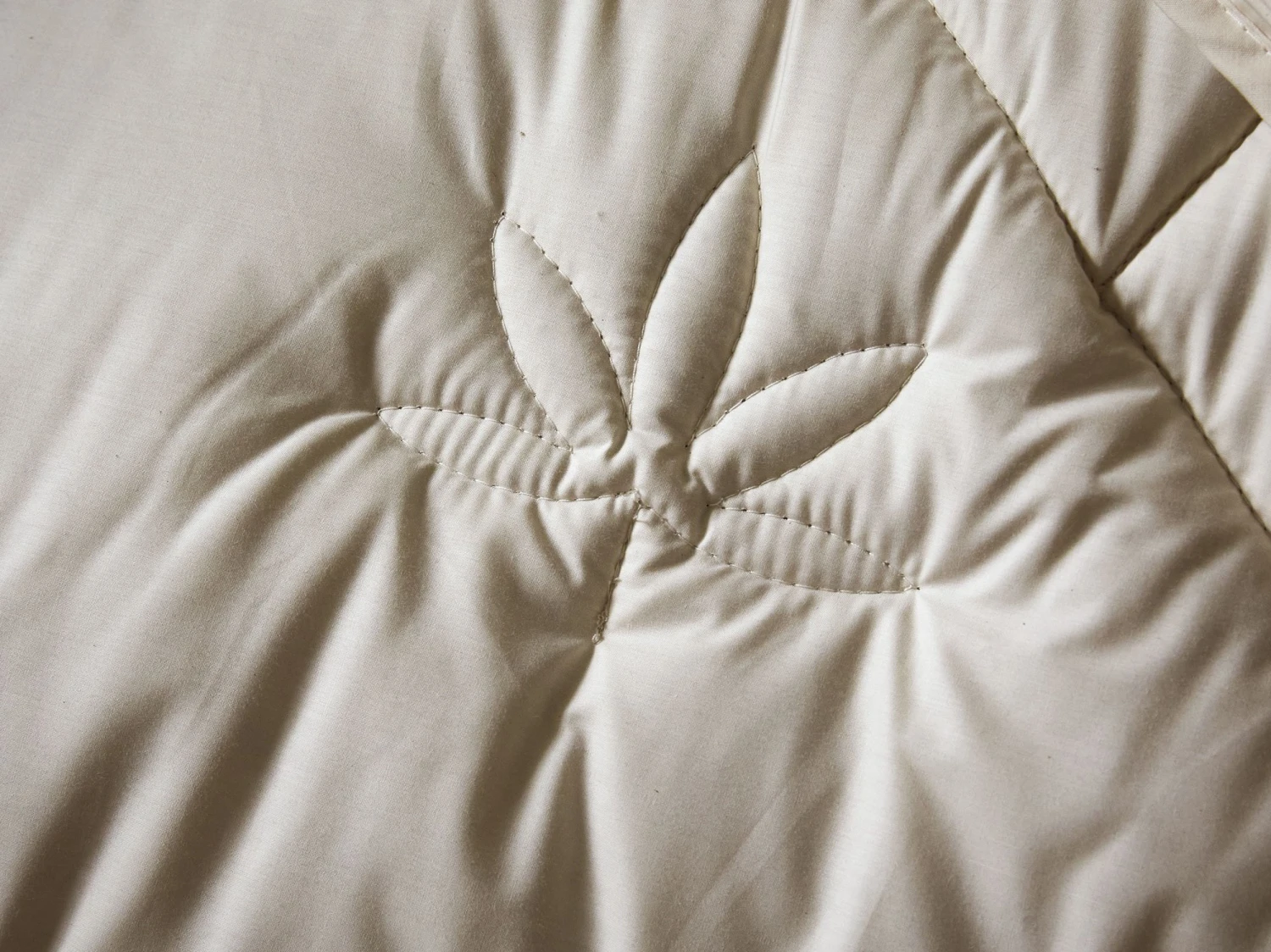 Winterdecke Hanf/Baumwolle, 140 X 200 Cm, 500 G/m2, GOTS, VEGAN, NATURTEXTIL-BEST 4 Winterdecke Hanf/Baumwolle, 140 X 200 Cm, 500 G/m2, GOTS, VEGAN, NATURTEXTIL-BEST – Bild 2