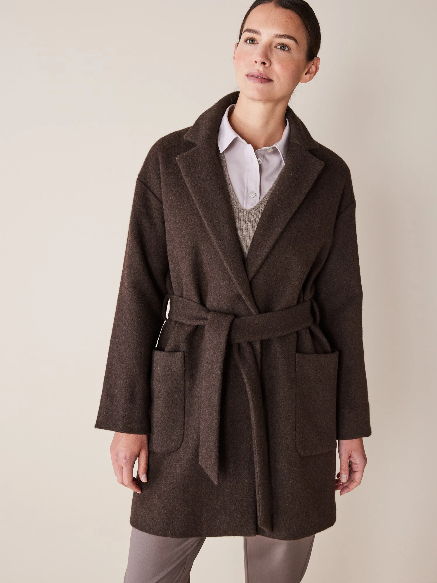 Kurzmantel-YAk, 65 Mittelbraun, 38 3 Kurzmantel-YAk, 65 Mittelbraun, 38