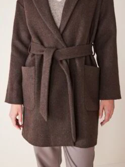 Kurzmantel-YAk, 65 Mittelbraun, 38 12 Kurzmantel-YAk, 65 Mittelbraun, 38 -Grüne Erde 849811 mantel yak mittelbraun emo 05