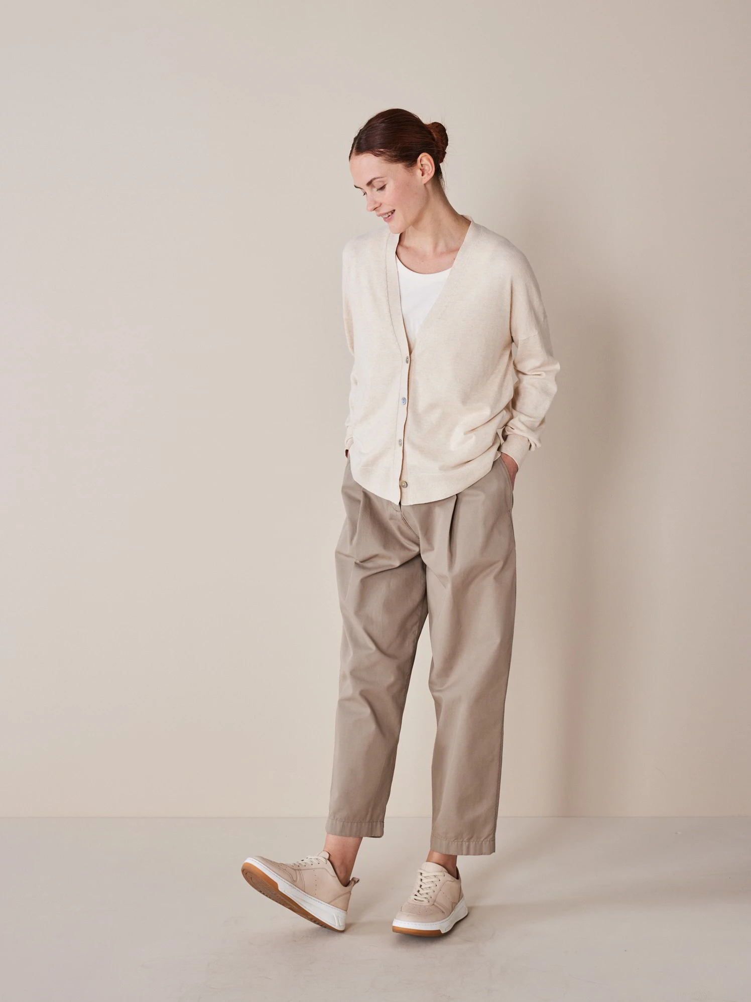 Strickjacke Aus Bio-Baumwolle, 17 Weizen, S, GOTS 5 Strickjacke Aus Bio-Baumwolle, 17 Weizen, S, GOTS – Bild 3