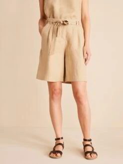 Shorts, 100 % Bio-Leinen, 19 Safari, 42, GOTS 16 Shorts, 100 % Bio-Leinen, 19 Safari, 42, GOTS -Grüne Erde 854879 shorts safari frei 04