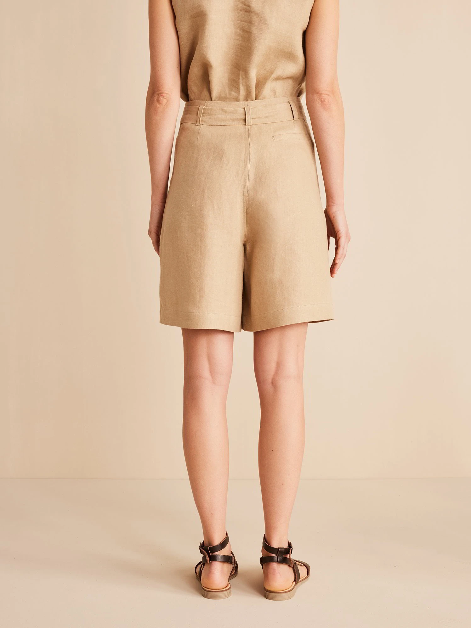 Shorts, 100 % Bio-Leinen, 19 Safari, 42, GOTS 8 Shorts, 100 % Bio-Leinen, 19 Safari, 42, GOTS – Bild 6