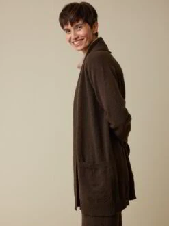 Strickjacke Überwurf, 100 % Yak, 67 Espresso, S -Grüne Erde 856004 67 858817 21 hw23 034 emo 02