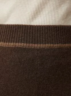 Strickhose, 100 % Yak, 67 Espresso, S -Grüne Erde 856027 67 hw23 052 detail 02