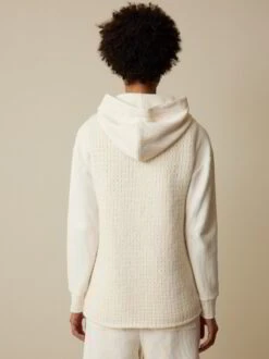 Strickweste Aus Alpakawolle Und Baumwolle, 12 Offwhite, XL 11 Strickweste Aus Alpakawolle Und Baumwolle, 12 Offwhite, XL -Grüne Erde 856334 13 859691 13 hw23 062 emo 03