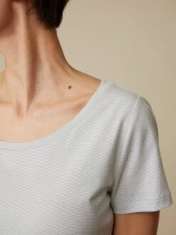 Kurzarmshirt, 100 % Bio Baumwolle, 99 Silberblau-weiss Ringel, S, GOTS -Grüne Erde 857831 99 hw23 028 detail 02