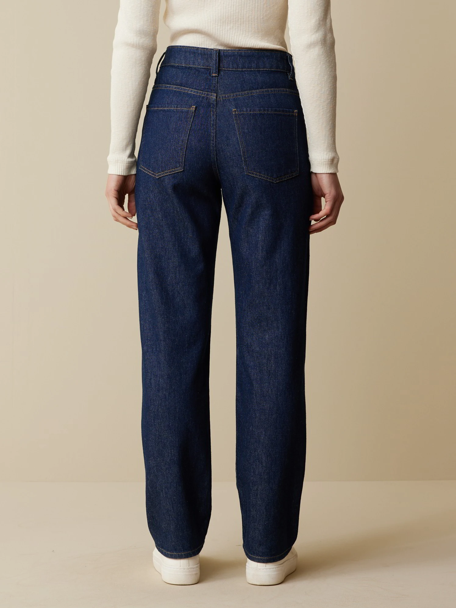 Jeans Straight, 100 % Bio-Baumwolle, 36 Dark Denim, 38, GOTS 6 Jeans Straight, 100 % Bio-Baumwolle, 36 Dark Denim, 38, GOTS – Bild 4