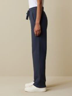 Sweatpants, 100 % Bio Baumwolle, 81 Mitternachtblau, 38, GOTS 12 Sweatpants, 100 % Bio Baumwolle, 81 Mitternachtblau, 38, GOTS -Grüne Erde 858051 81 hw23 027 emo 03