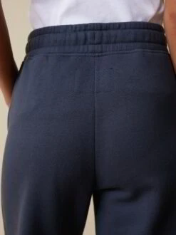 Sweatpants, 100 % Bio Baumwolle, 81 Mitternachtblau, 38, GOTS 14 Sweatpants, 100 % Bio Baumwolle, 81 Mitternachtblau, 38, GOTS -Grüne Erde 858051 81 hw23 046 detail 01