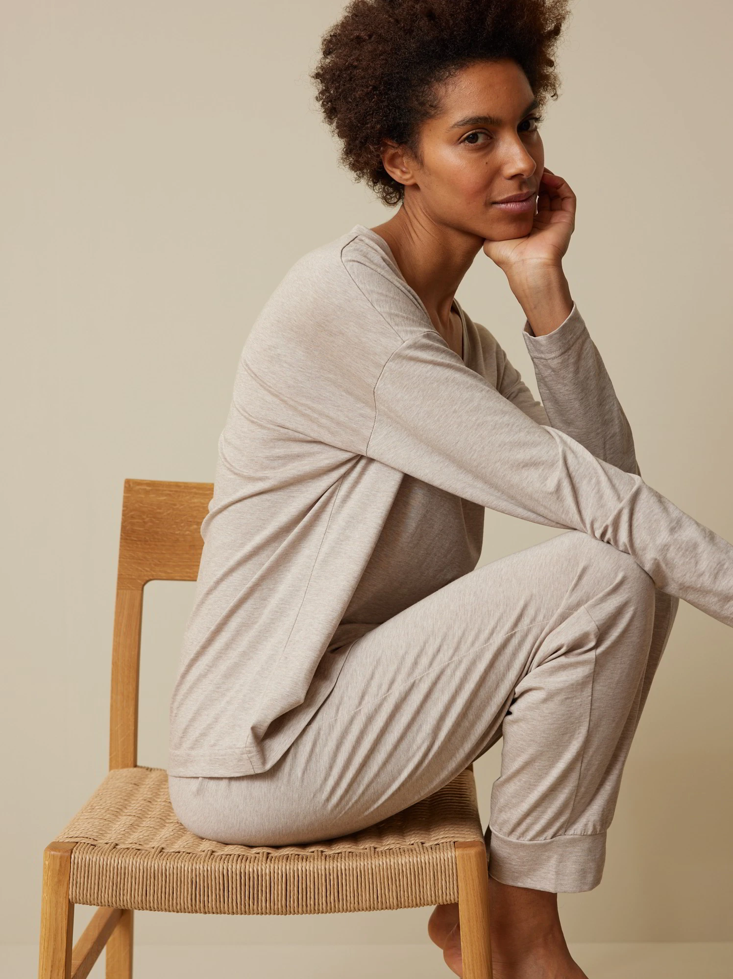 Schlafshirt Aus Bio-Baumwolle, 44 Sand Melange, S, GOTS 4 Schlafshirt Aus Bio-Baumwolle, 44 Sand Melange, S, GOTS – Bild 2