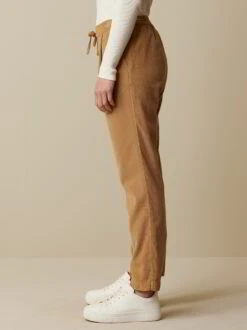 Hose Joggpants Babycord, 100 % Bio-Baumwolle, 79 Dijon, 38, GOTS -Grüne Erde 859088 79 hw23 009 emo 03