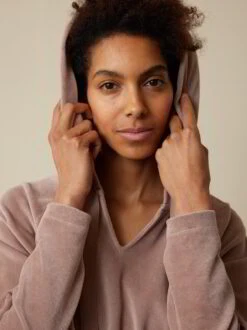 Kapuzenpullover Aus Bio Baumwolle, 74 Malve, S, GOTS -Grüne Erde 859360 74 hw23 036 detail 02