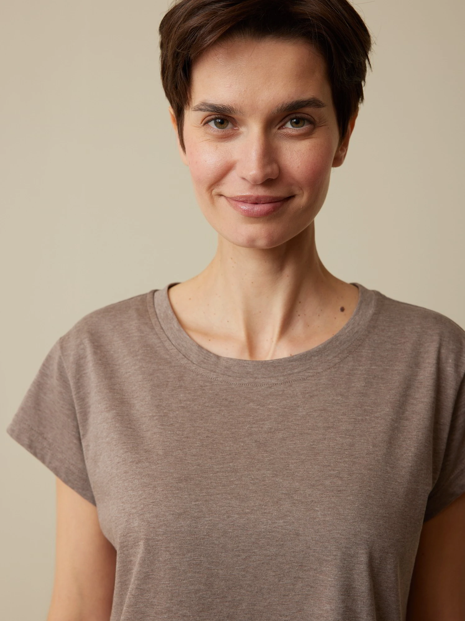 Schlafshirt Aus Bio-Baumwolle, 95 Kaffee Melange, S, GOTS 4 Schlafshirt Aus Bio-Baumwolle, 95 Kaffee Melange, S, GOTS – Bild 2