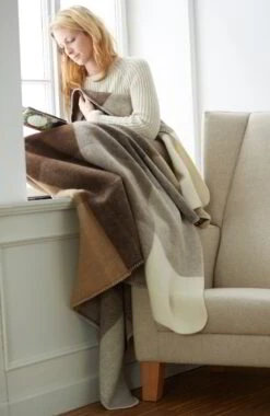 Wohndecke Indian Summer, Braun, Natur, 150 X 200 Cm, 100 % Schurwolle (Lamm), Schurwolle KbT -Grüne Erde page0020 r01 14 02 029 jpg